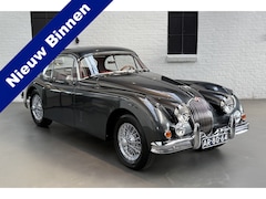 Jaguar XK - 150 3.4 FHC 5 Speed Gearbox - Powersteering - Bucket seats Volledig body-off gerestaureerd