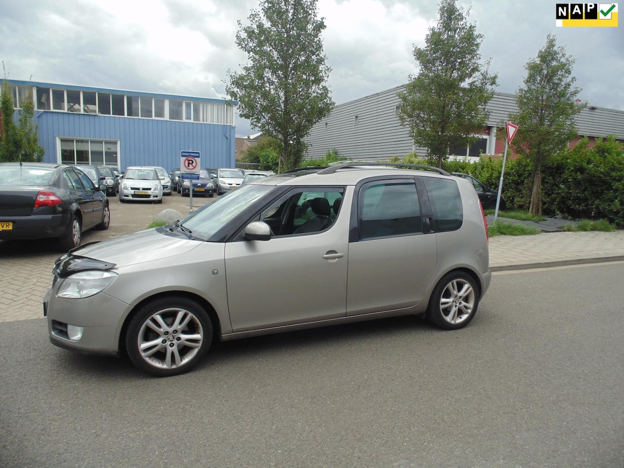 Skoda Roomster - 1.4-16V Comfort 1.4-16V Comfort - AutoWereld.nl