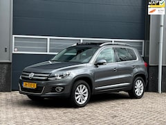 Volkswagen Tiguan - 1.4 TSI Comfort&Design bj.2012 Pano|Pdc|Cc|Oh boekjes