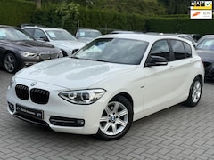 BMW 1-serie - 116i High Executive Sport|Nieuwe Ketting + Klepseals|Leder|Navigatie|Cruise control|Climat