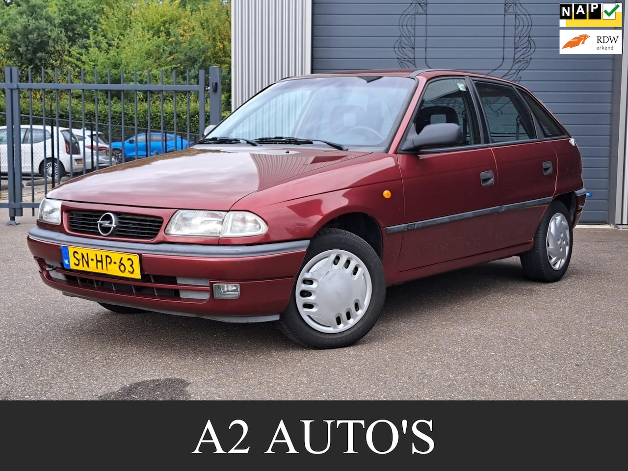 Opel Astra - 1.6i Edition Automaat|Cruise|Airco - AutoWereld.nl