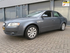 Audi A4 Limousine - 2.0 Pro Line
