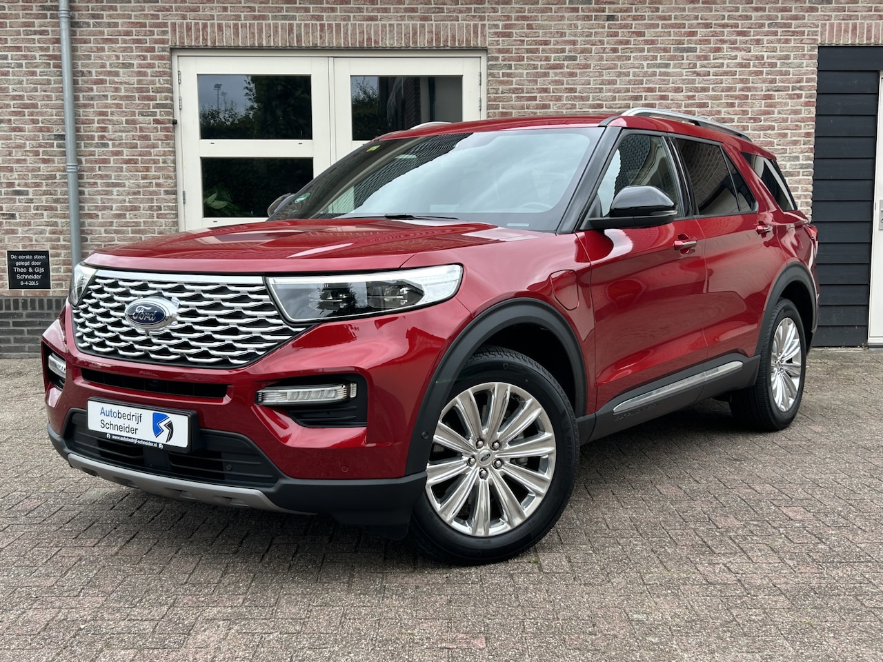 Ford Explorer - 3.0 V6 EcoBoost PHEV Platinum 7p. Panorama B&O 1e eig. - AutoWereld.nl