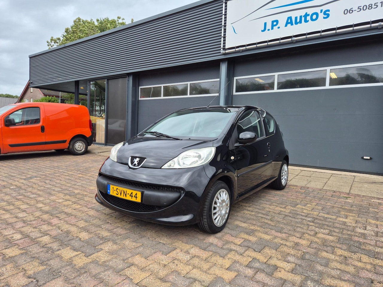 Peugeot 107 - 1.0-12V XR AIRCO NIEUWE APK - AutoWereld.nl