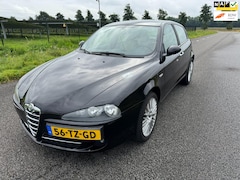 Alfa Romeo 147 - 1.6 T.Spark Veloce Business, Nieuwe apk, Inruil mogelijk