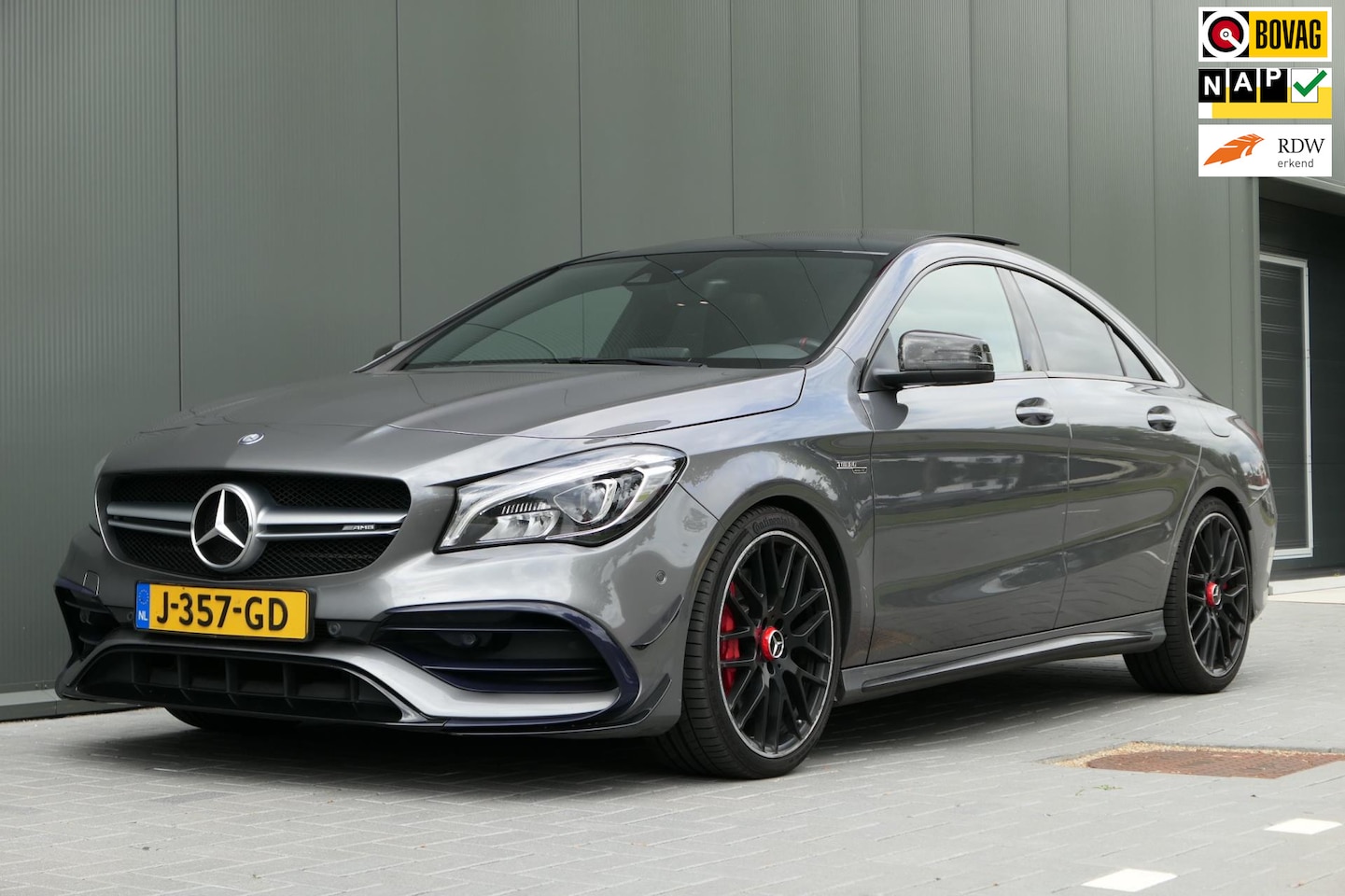 Mercedes-Benz CLA-Klasse - AMG 45 4MATIC Ambition Pano Performance uitlaat Cruise Memory Keyless - AutoWereld.nl