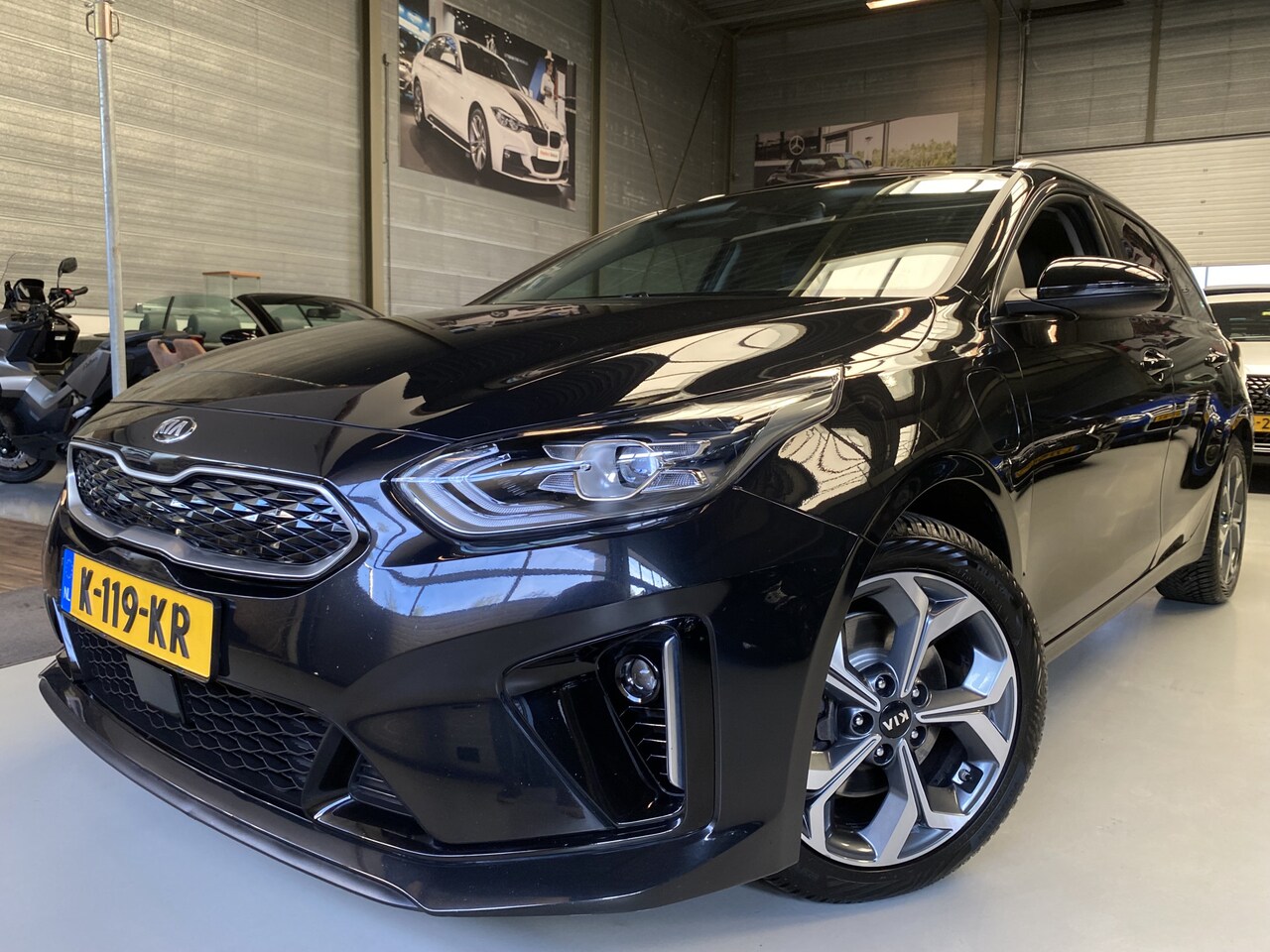 Kia Cee'd Sportswagon - Ceed 1.6 GDI PHEV ExecutiveLine Pano, Carplay, Camera, Trekhaak - AutoWereld.nl