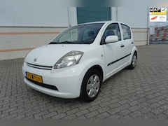 Daihatsu Sirion 2 - 1.3-16V Comfort