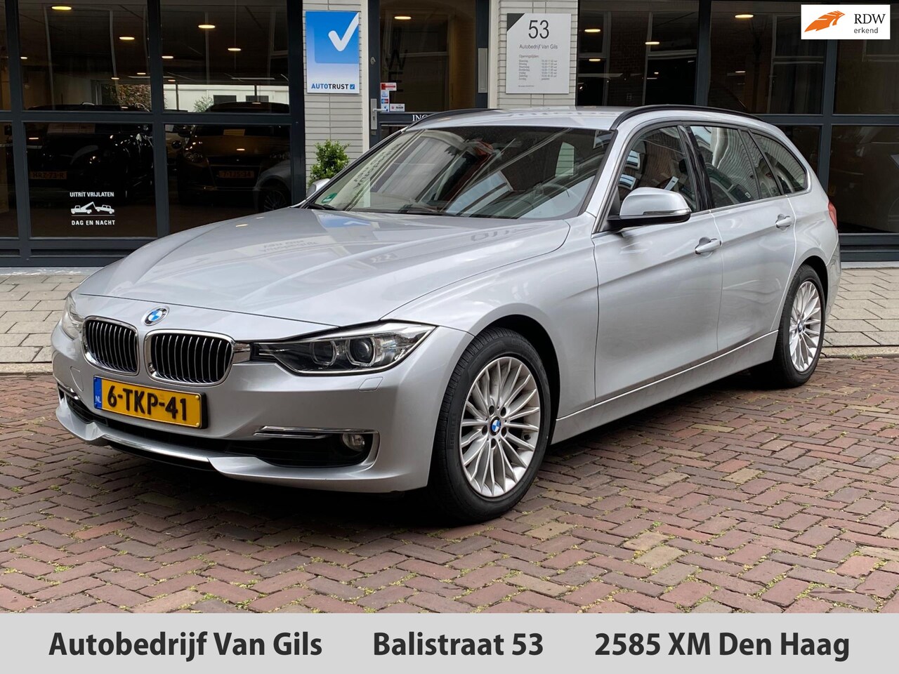 BMW 3-serie Touring - 320i High Executive | AIRCO | LEDER | XENON | SPORTSTOELEN | NAVIGATIE | LED | TREKHAAK | - AutoWereld.nl