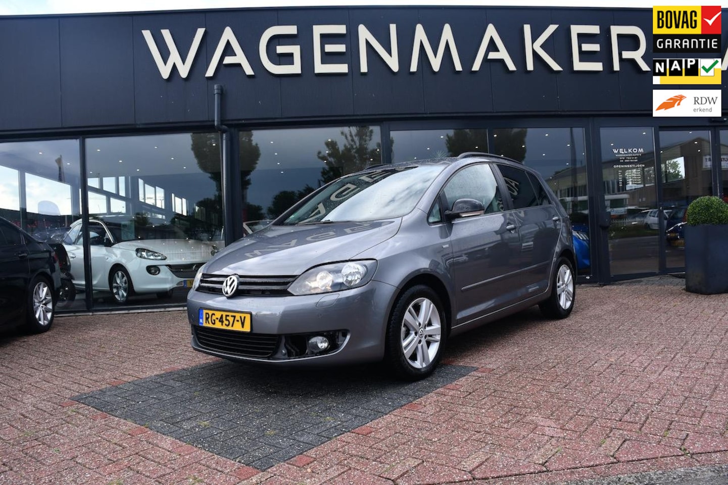 Volkswagen Golf Plus - 1.6 TDI Highline AUT|Clima|Cruise|NAVI! - AutoWereld.nl