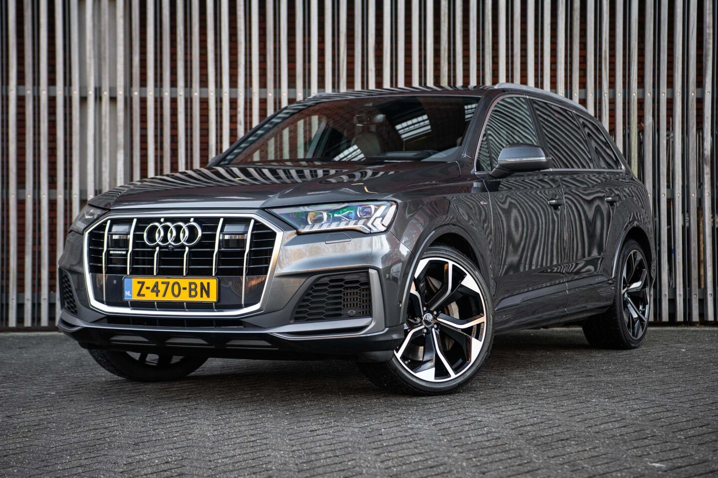 Audi Q7 - 55 TFSi e Quattro 3x Line HUD|MatrixLed|Trekhaak|Luchtvering|360-cam|ACC|22''|Bose|4xStoel - AutoWereld.nl