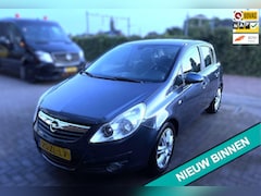 Opel Corsa - 1.4-16V Cosmo