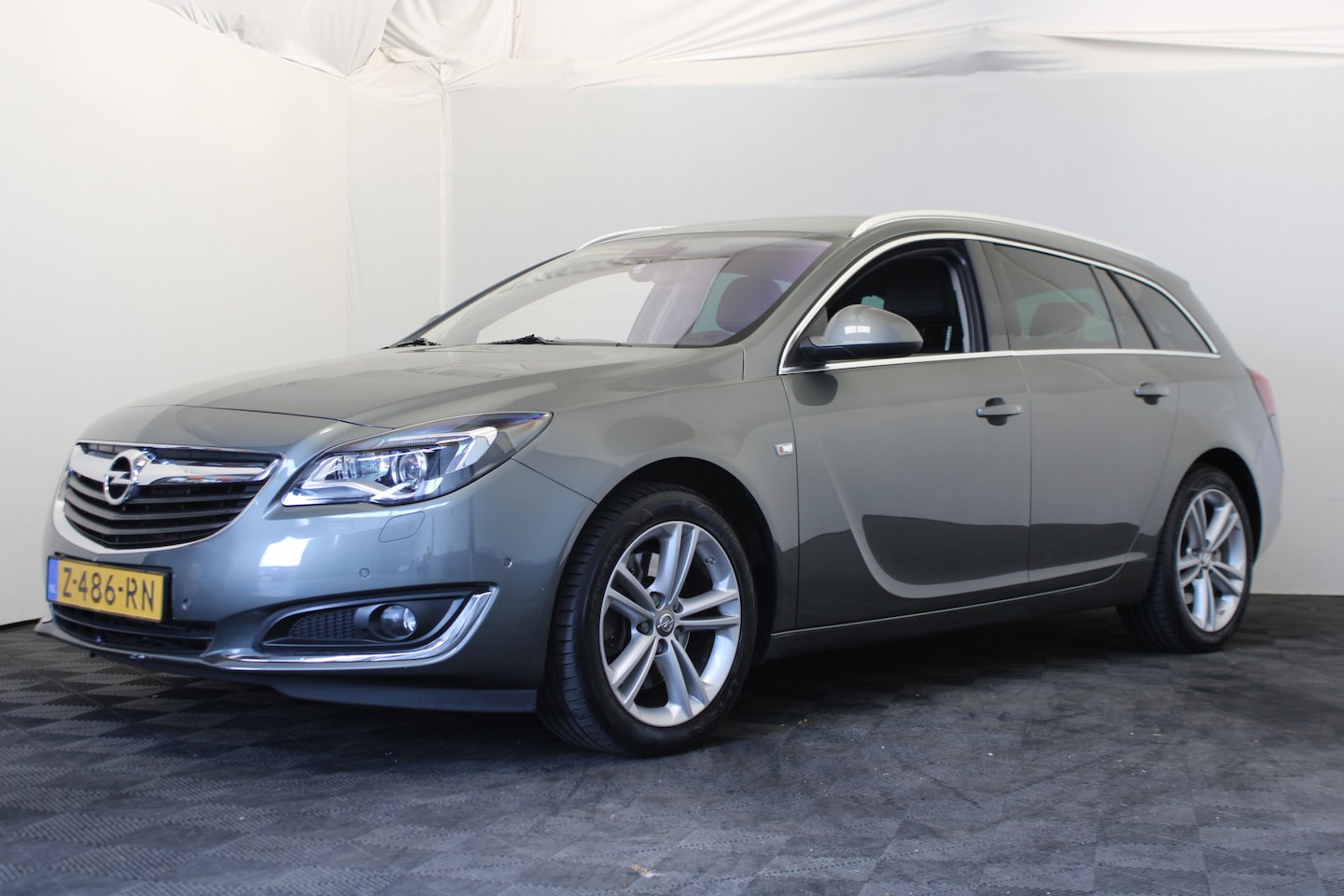 Opel Insignia Sports Tourer - 2.0 T Cosmo 4x4 |Stoel\stuur verwarming|Leder| - AutoWereld.nl