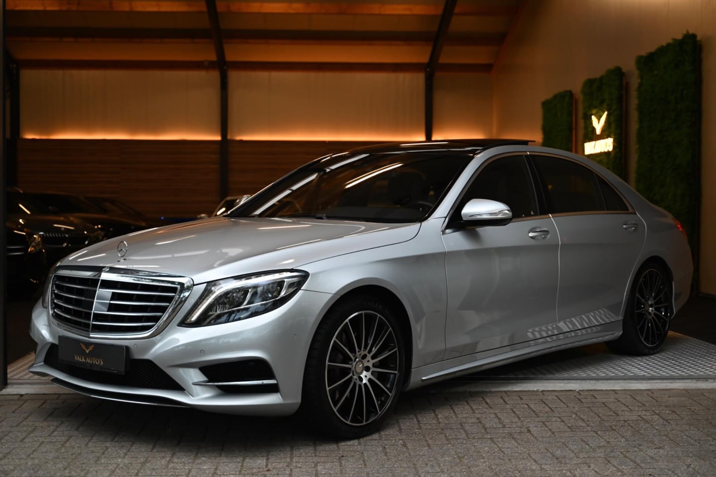 Mercedes-Benz S-klasse - 500 PLUG-IN HYBRID Lang - AMG - Massage - Vlakkenverwarming - Panoramadak - Parfumisering - AutoWereld.nl