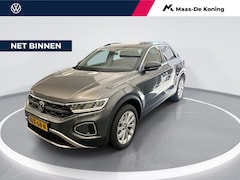 Volkswagen T-Roc - 1.5 TSI 150pk DSG Life Edition · Apple/Android Car Play · Navigatie · Camera · P-Sensoren
