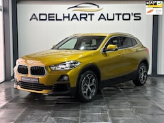 BMW X2 - SDrive18i Executive Automaat / Full Leder / Navigatie full map / Camera / etc