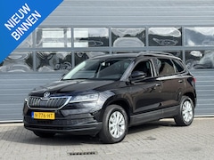 Skoda Karoq - 1.0 TSI STYLE BUSINESS I TREKHAAK I APPLE CARPLAY I ACHTERUITRIJCAMERA I CLIMATE CONTROL