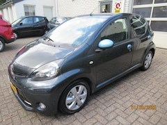 Toyota Aygo - 1.0 VVT-i Dynamic Blue
