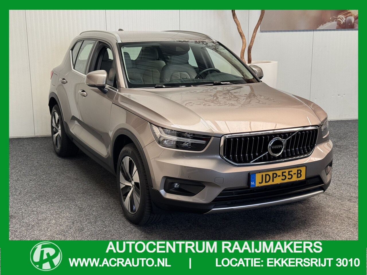 Volvo XC40 - 1.5 T4 RECHARGE INSCRIPTION LEDER NAVIGATIE STOEL EN STUUR VERWARMING CRUISE CONTROL APPLE - AutoWereld.nl