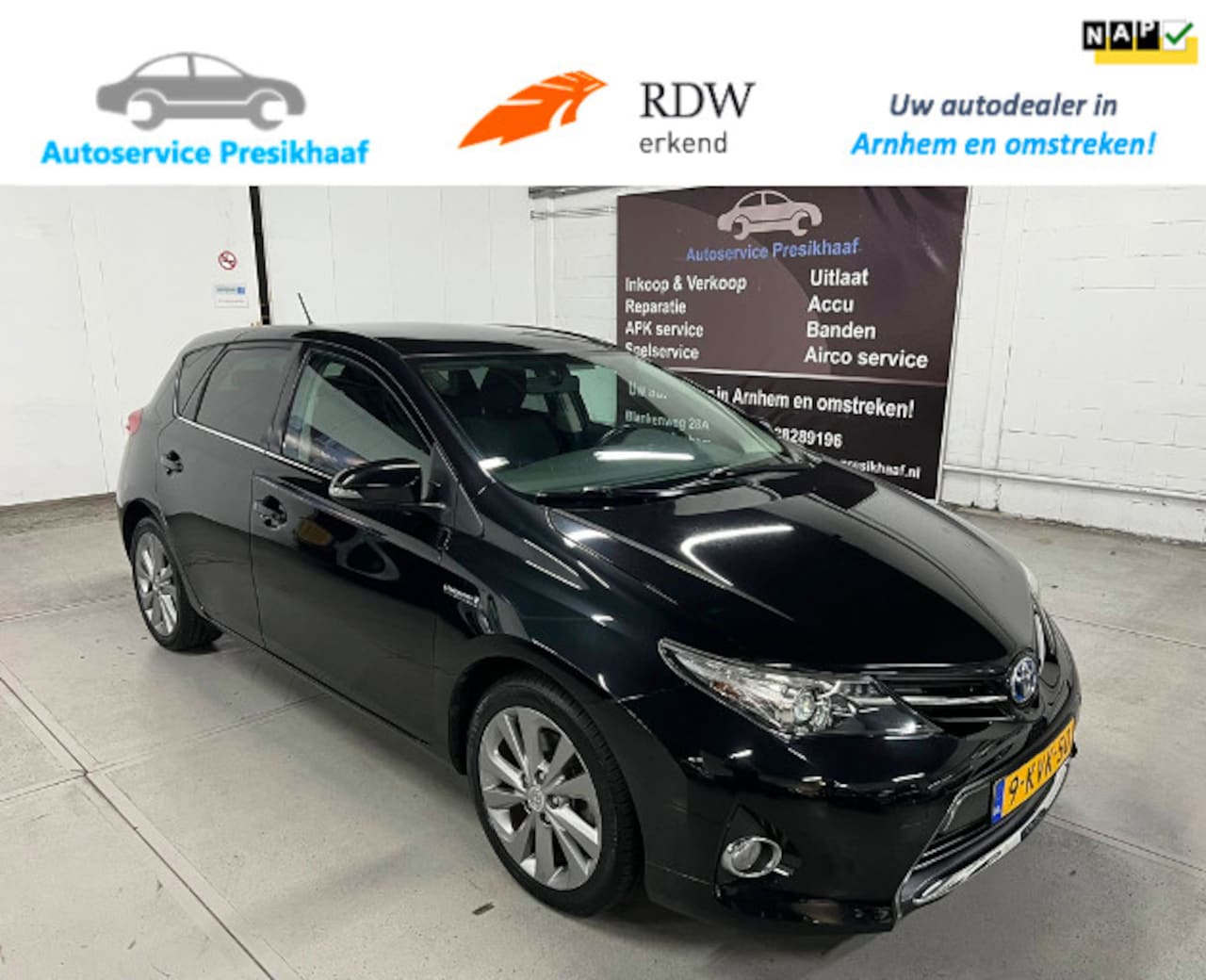 Toyota Auris - 1.8 Hybrid Lease Automaat CAMERA / PANORAMADAK - AutoWereld.nl
