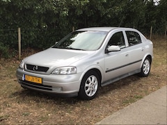 Opel Astra - 1.6-16V Njoy