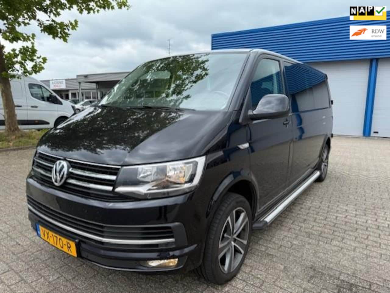 Volkswagen Transporter - 2.0 TDI L2H3 Highline 2.0 TDI L2H3 Highline - AutoWereld.nl