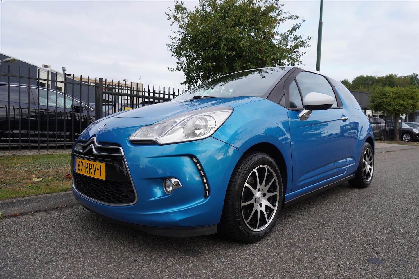 Citroën DS3 - 1.6 e-HDi Airdream 92pk 91g So Chic Clima Mooi - AutoWereld.nl