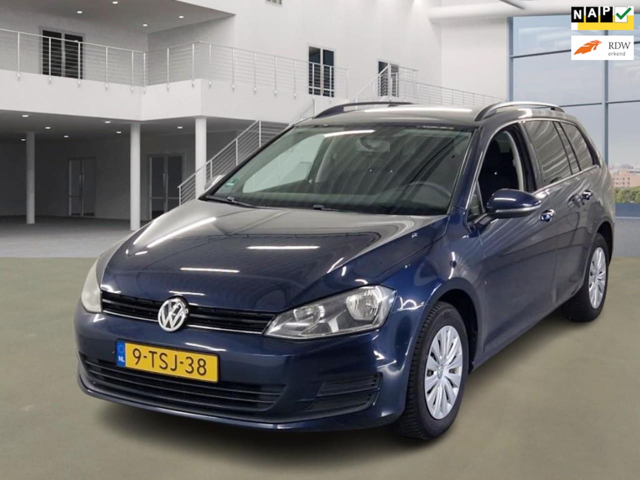 Volkswagen Golf Variant - 1.6 TDI Trendline BlueMotion/1STE EIG|ORIGINEEL NL|NAP|DEALERONDERH| - AutoWereld.nl