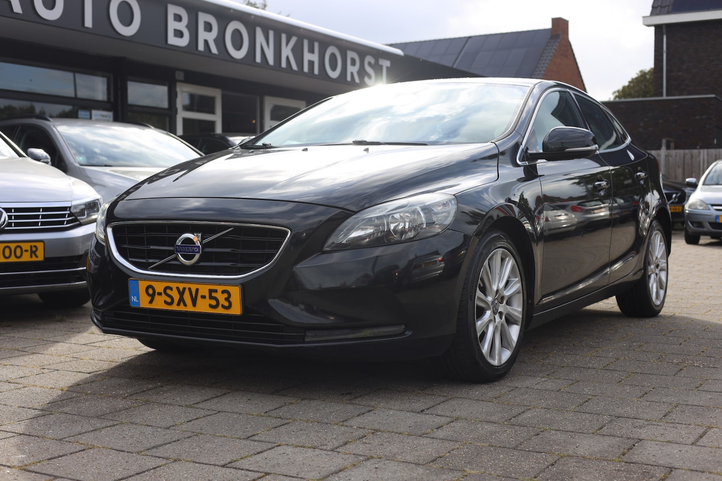 Volvo V40 - 1.6 D2 SUMMUM | NAVI | CLIMA | 17 INCH - AutoWereld.nl