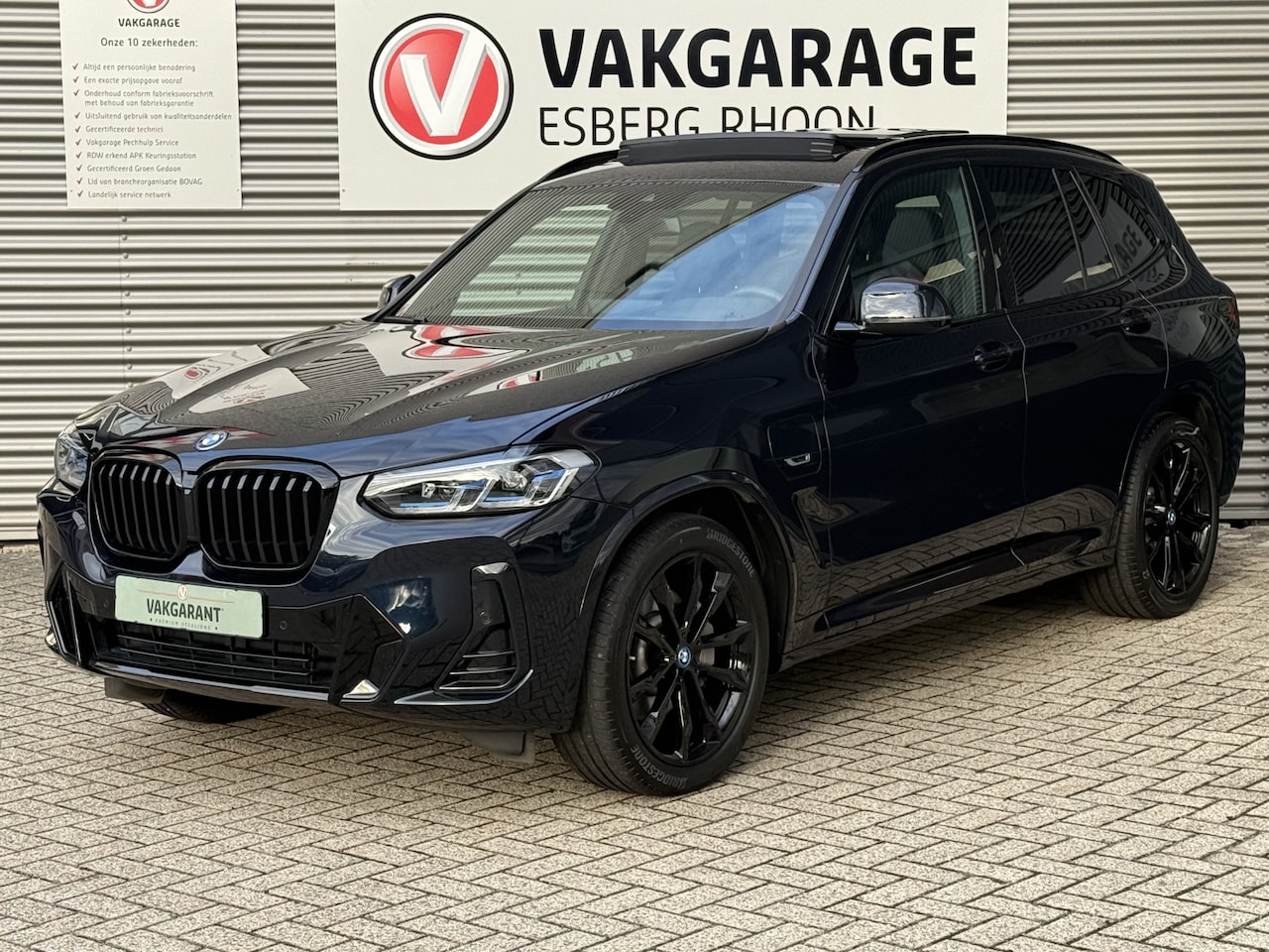 BMW X3 - xDrive30e High Executive M-SPORT,LASER,PANO,LEER,NAV/CAM,HUD - AutoWereld.nl