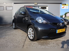 Toyota Aygo - 1.0-12V Automaat, Airco, nieuwe apk, incl. afleveringsbeurt, 2x sleutel, boekjes, nette zu