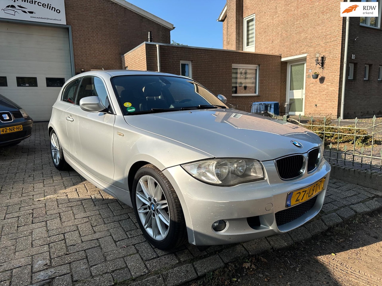 BMW 1-serie - 118d Corporate Business Line Sport automaat - AutoWereld.nl