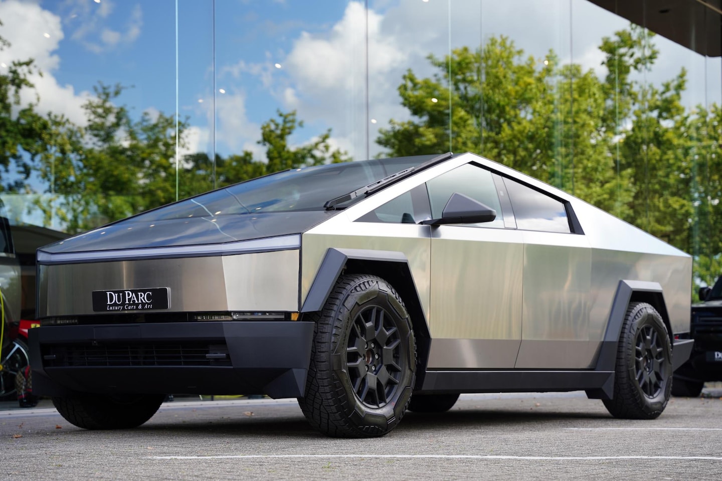 Tesla Cybertruck - AWD 100 kWh Foundation Series EXPORT PRICE - AutoWereld.nl