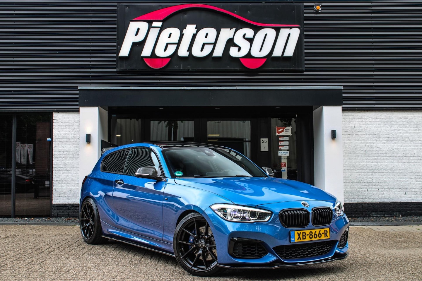 BMW 1-serie - M135i FACELIFT LCI CARBON H&K MEMORY CAMERA DIK! - AutoWereld.nl