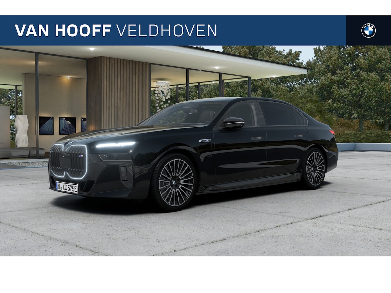 BMW 7-serie - M760e xDrive High Executive Automaat / Panoramadak Sky Lounge / Trekhaak / Bowers & Wilkin - AutoWereld.nl