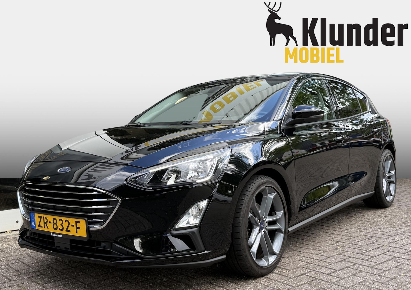 Ford Focus - 1.0 EcoBoost Titanium Bus. |PDC v+a|Carplay|Trekhaak| - AutoWereld.nl