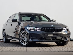 BMW 3-serie - 330e High Executive | Pano | Individual | ACC | Head-up | 360