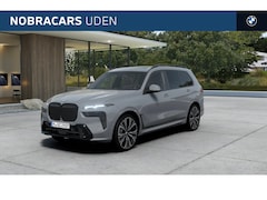 BMW X7 - xDrive40i High Executive M Sport Automaat / Trekhaak / Parking Assistant Professional / So