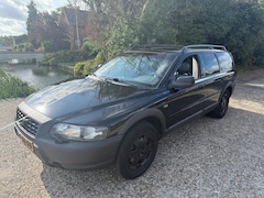 Volvo V70 Cross Country - 2.4 T Comfort Line 4x4 7 PERSOONS