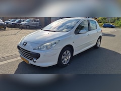 Peugeot 307 - 1.4-16V Premium