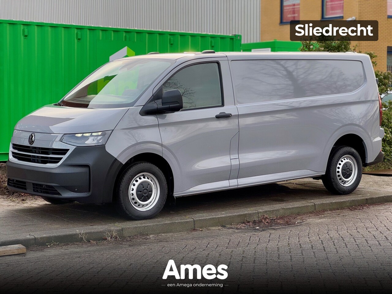 Volkswagen Transporter - 2.0 TDI L2H1 30 Life | Bijrijdersbank | Climate Control | Achteruitrijcamera - AutoWereld.nl
