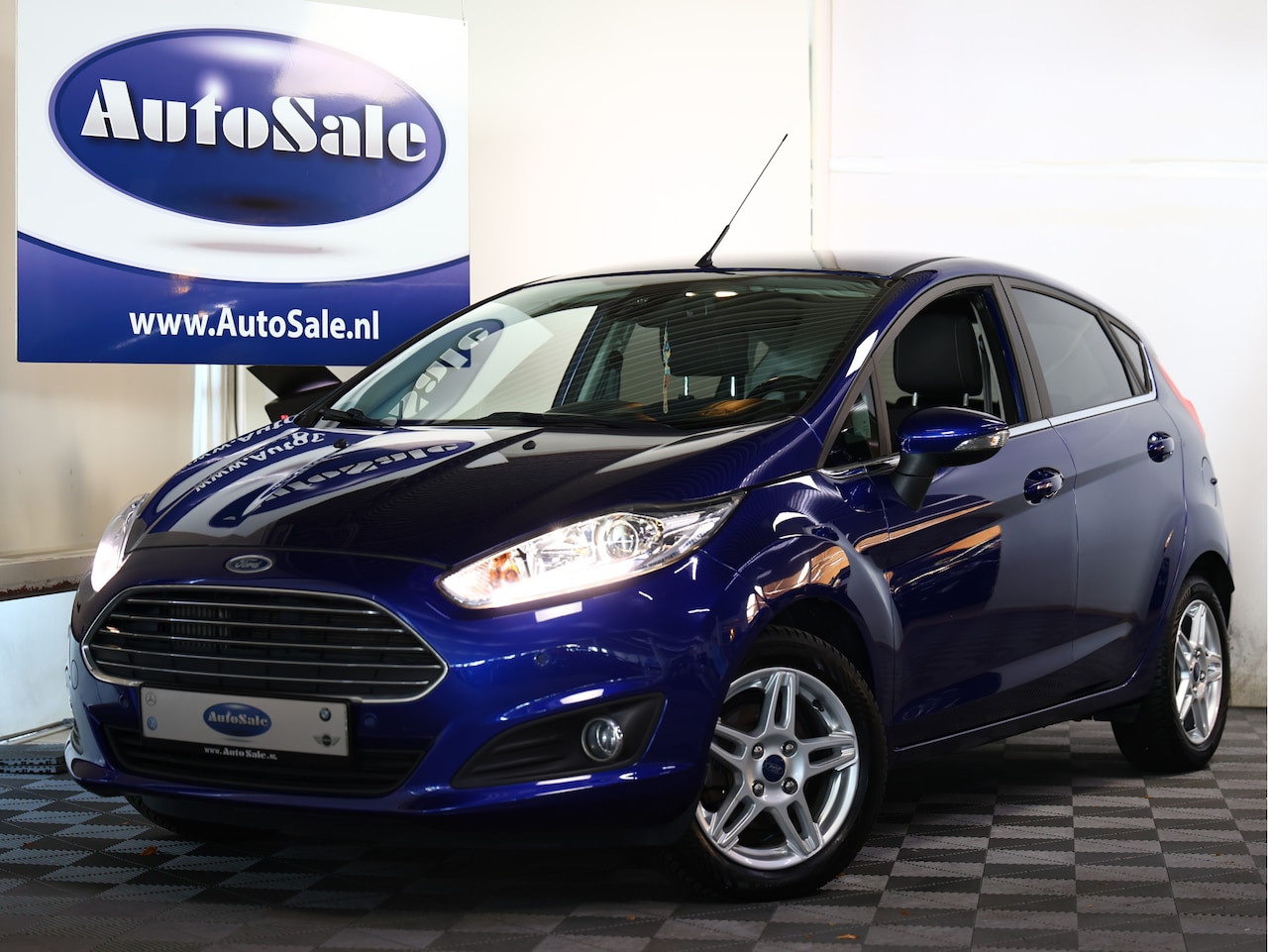 Ford Fiesta - 1.0 EcoBoost Titanium Clima Navi BT PDC STOELVW '15 - AutoWereld.nl
