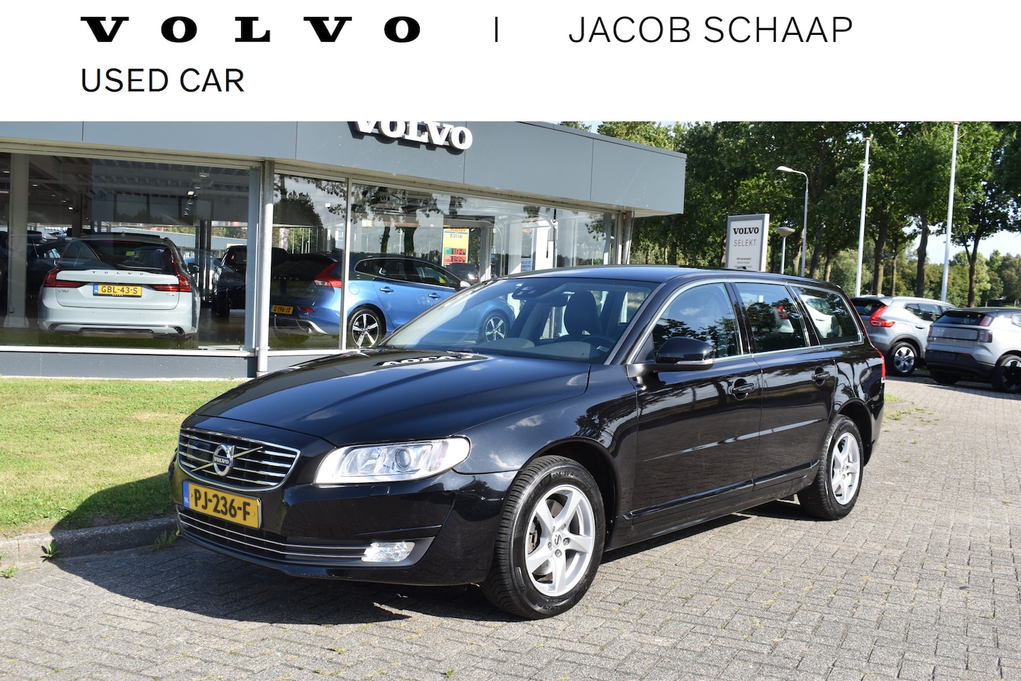 Volvo V70 - D3 150PK Automaat Polar ACC | Xenon | Trekhaak | Leder | Standkachel | Stoelverwarming - AutoWereld.nl