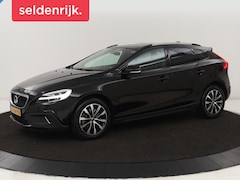 Volvo V40 Cross Country - 1.5 T3 Polar+ Luxury | Panoramadak | Automaat | Camera | Full LED | Stoelverwarming | Blue
