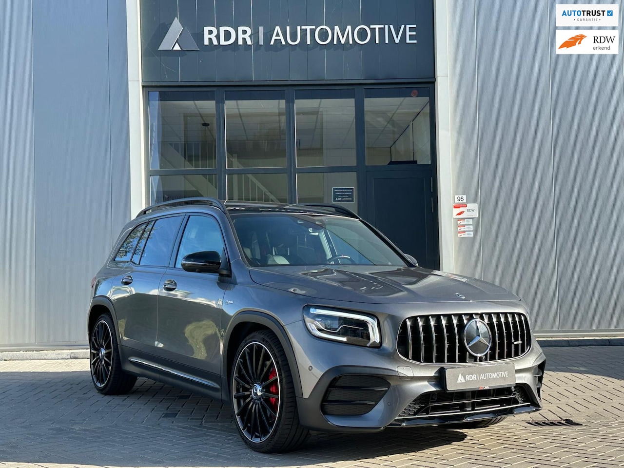 Mercedes-Benz GLB - AMG 35 4MATIC - AutoWereld.nl