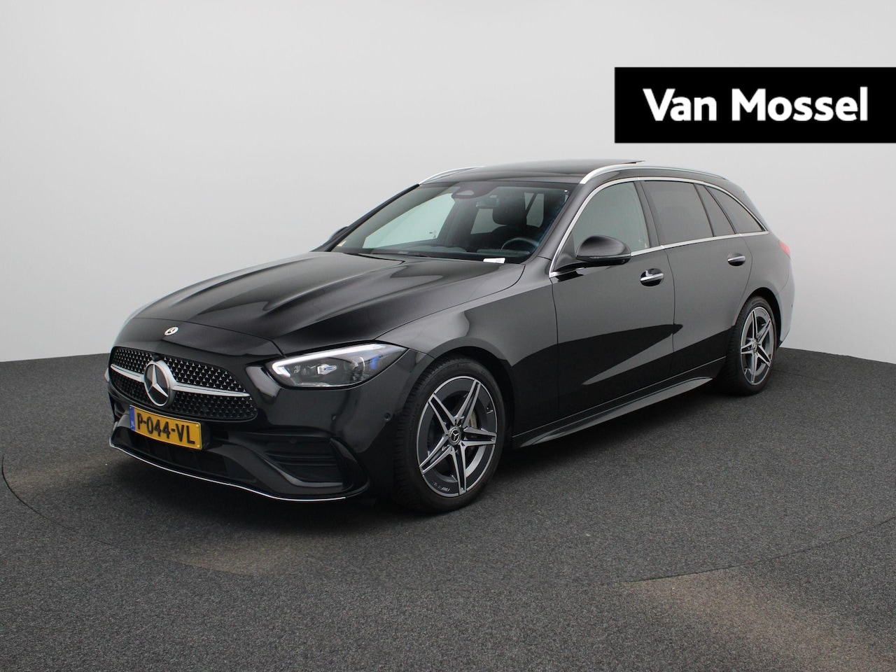 Mercedes-Benz C-klasse Estate - 200 Launch Edition AMG Line | Automaat | Panorama dak | LED | Navigatie | Parkeer sensoren - AutoWereld.nl