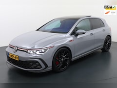 Volkswagen Golf - 2.0 TSI GTI carplay, stoelverkoeling, panoramadak, trekhaak, 19 inch