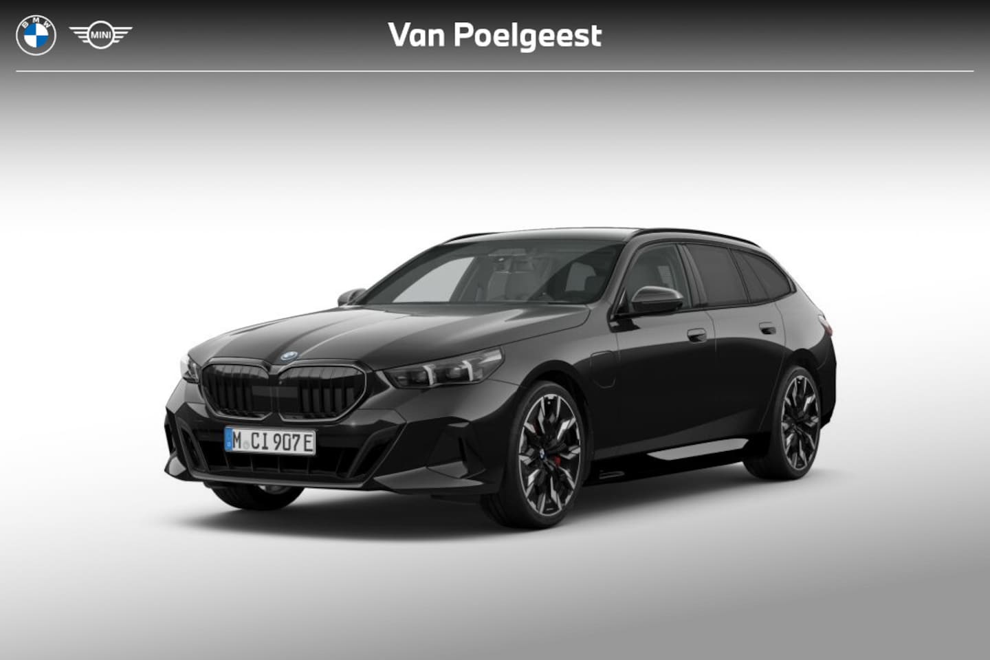 BMW 5-serie Touring - 550e xDrive | M Sport Pro | Innovation Pack | Travel Pack | Comfort Pack | Trekhaak - AutoWereld.nl