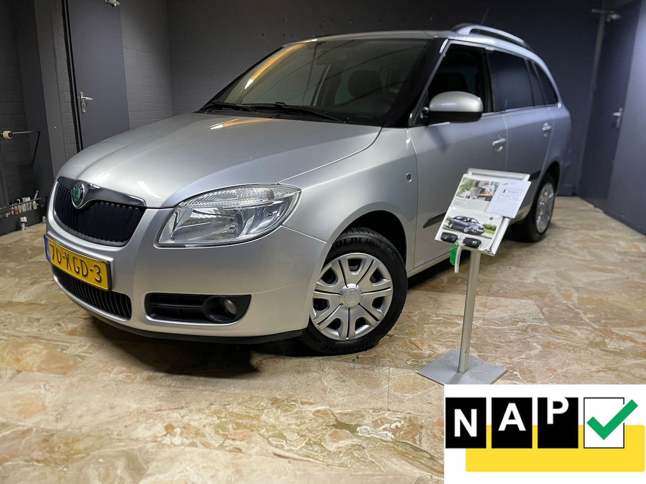 Skoda Fabia Combi - 1.2-12V Tour Cruis Clima Pdc - AutoWereld.nl
