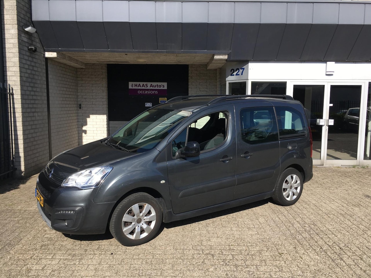 Citroën Berlingo - 1.2 PureTech XTR / CLIMA / CRUISE / APK APRIL 2026 / 2 SCHUIFDEUREN - AutoWereld.nl